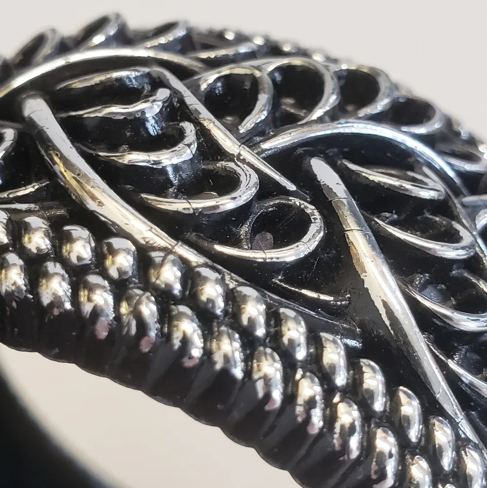 Unique Silver Swirl Acrylic Light Weight Hinge Bracelet
